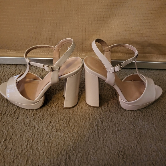 Nude platform heels - Picture 2 of 4